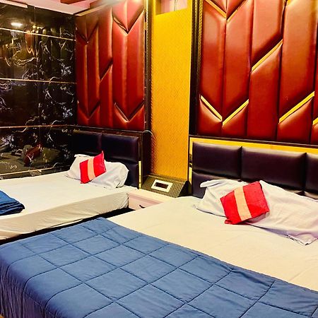 Hotel Mark 乌贾因 外观 照片